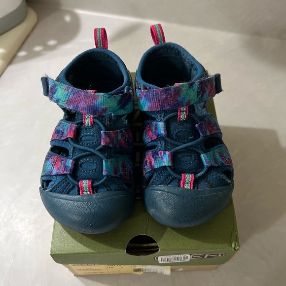 Keen Other - Keen water shoes for toddler. Size 7.  Blue and purple tie dye